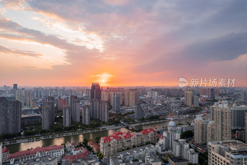 天津海河风景奥式风情区城市日落风光航拍