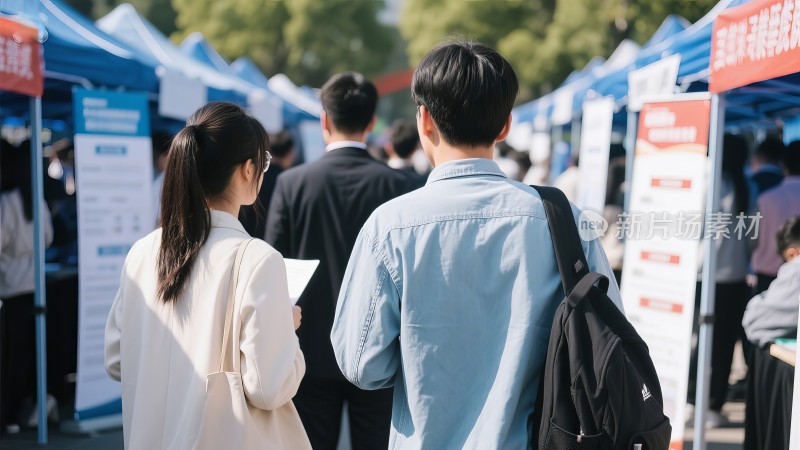 校园招聘会，毕业季学生职场入职就业求职