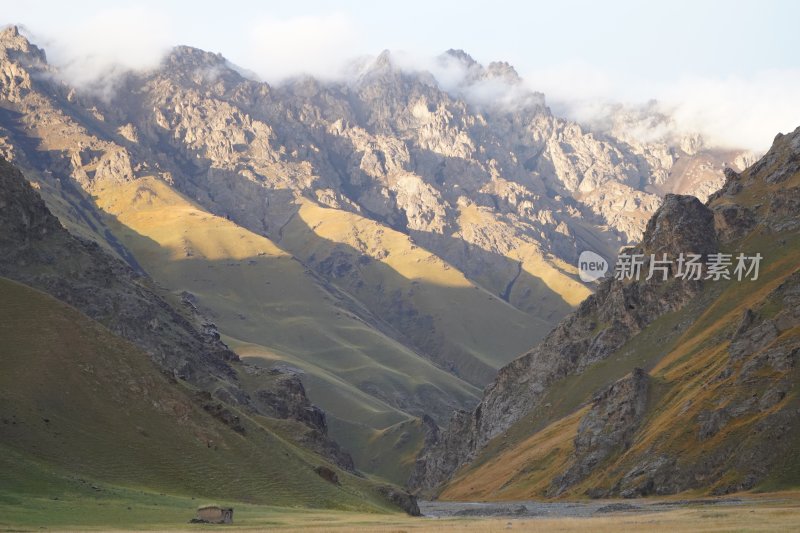 狼塔徒步新疆风景