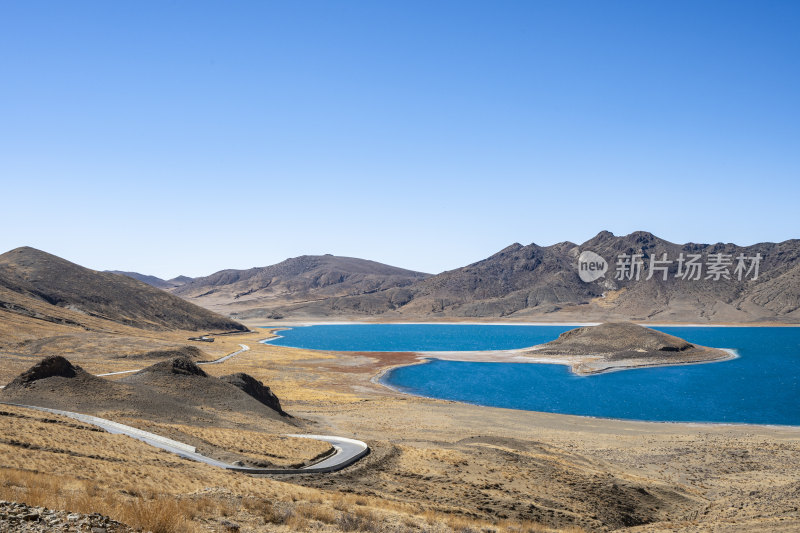 西藏山南羊卓雍措