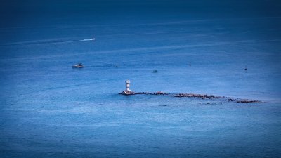 海南三亚鹿回头风景区俯瞰三亚湾、凤凰岛