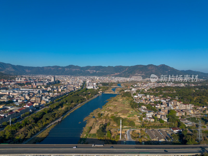 仙游依山而建的建筑航拍全景