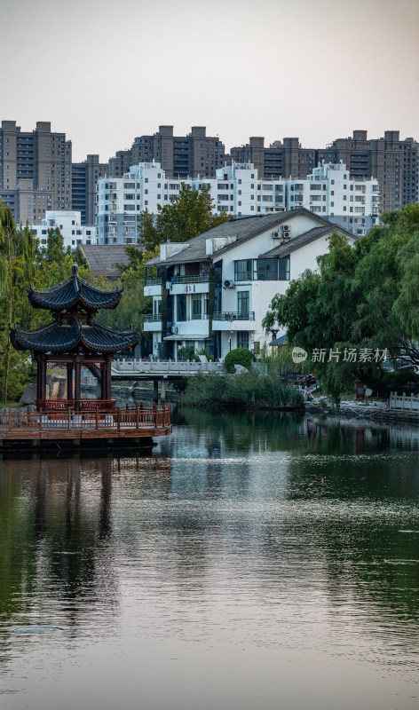 山东德州董子园风景区黄昏景点景观