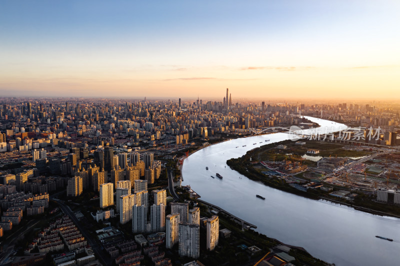上海徐汇城市建筑群航拍日出