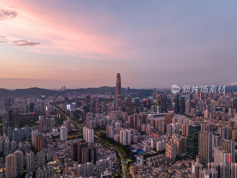 深圳福田CBD大湾区平安大厦夜景蓝调航拍