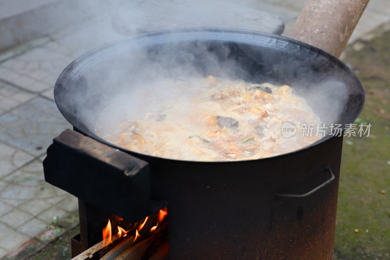 大铁锅乱炖美食