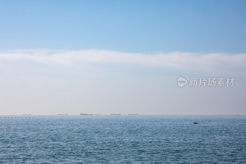 山东青岛第三海水浴场海滨海岸海滩海天景观