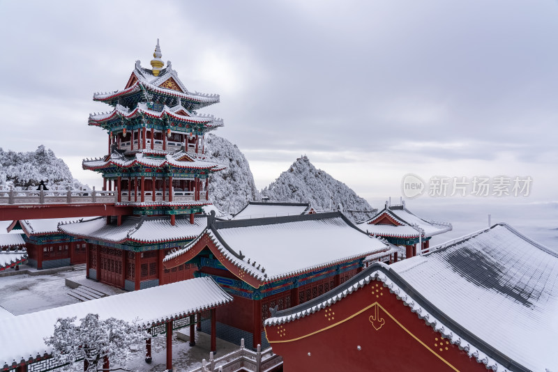 河南老君山冬季大雪古建筑航拍