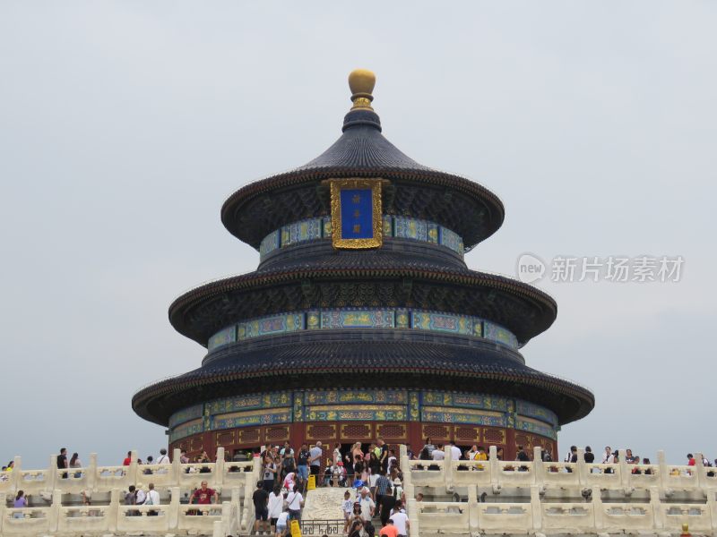 北京天坛祈年殿游客景象