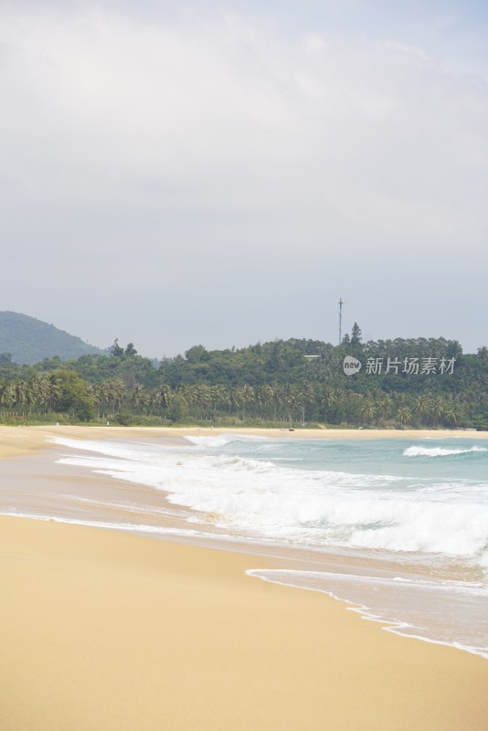 海南三亚万宁日月湾海浪