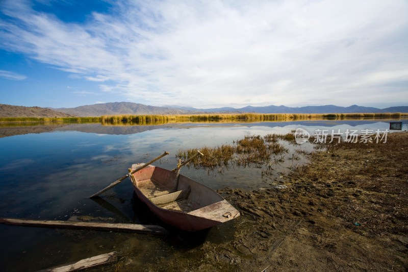 新疆 可可托海国家地质公园 石钟山