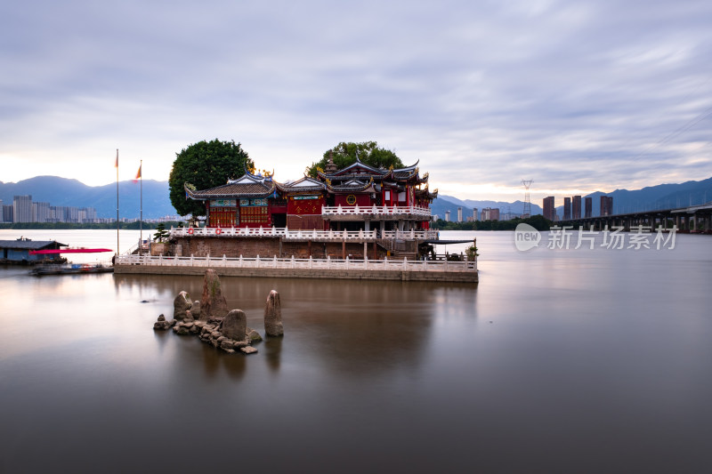 江中的寺庙·福州金山寺