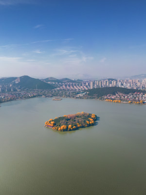 远眺徐州云龙湖旅游景区生态岛