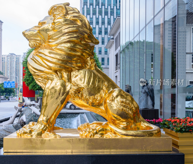 现代城市广场金色狮子雕像雕塑