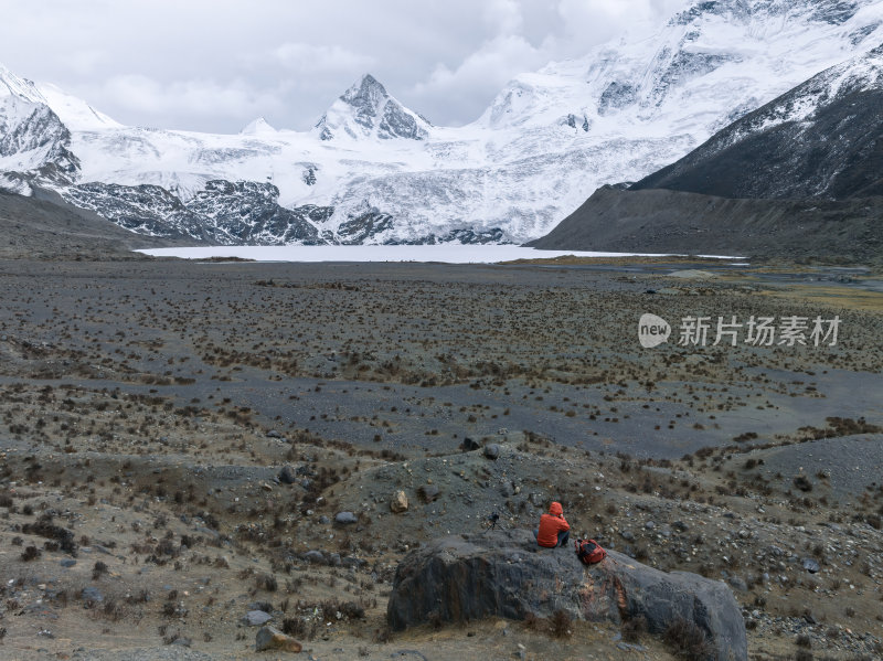 西藏那曲比如萨普神山圣山圣湖冰川航拍