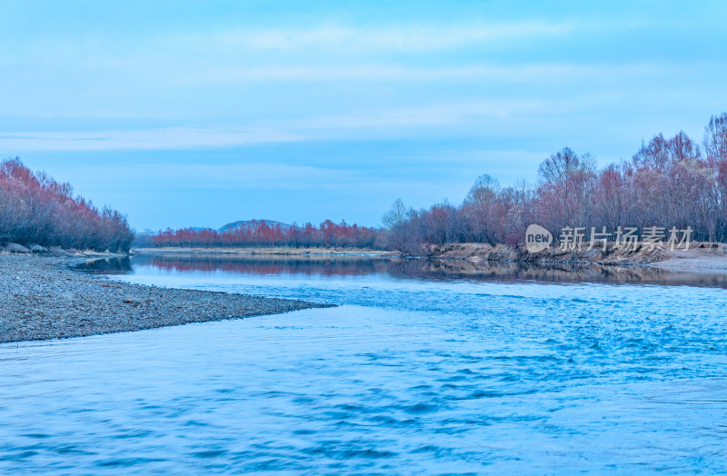 内蒙古呼伦贝尔额尔古纳湿地公园河流秋景