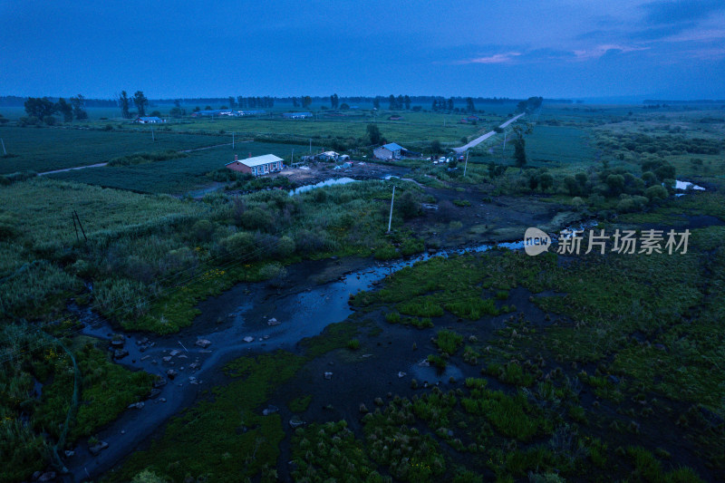 乡村田野暮色航拍景象