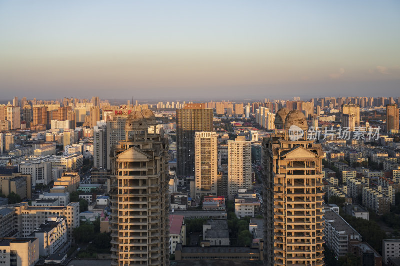 哈尔滨夜景地标性建筑龙塔