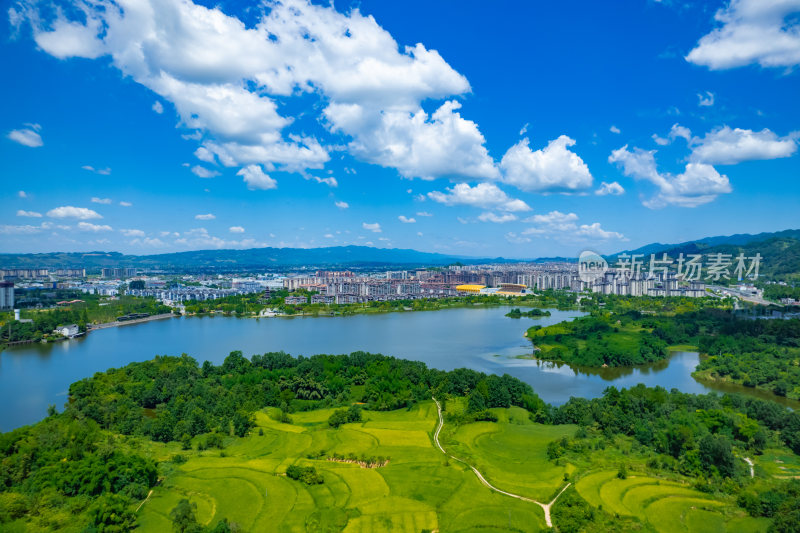 湿地公园山水田园