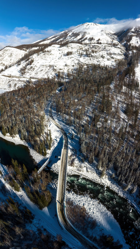 新疆北疆阿勒泰喀纳斯冬季雪景童话世界航拍