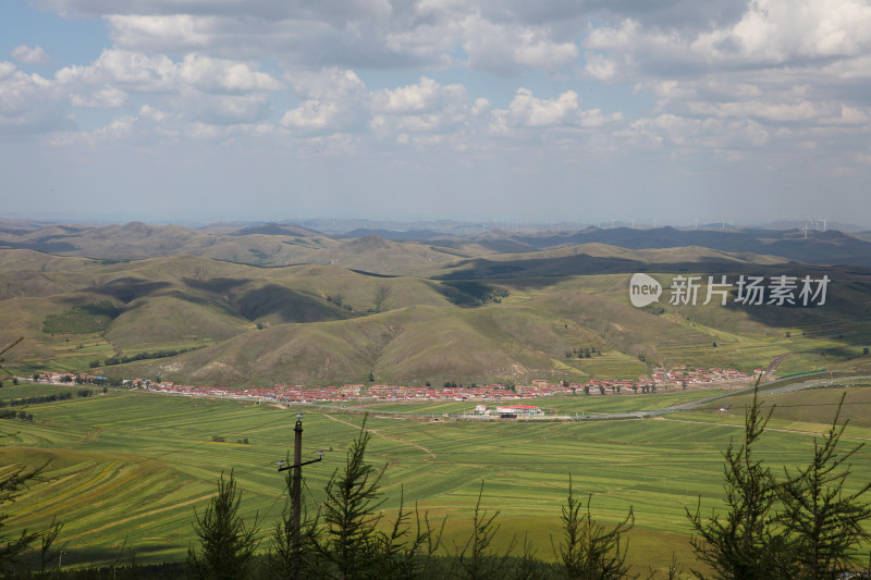 高处远眺中国张北县草原风光