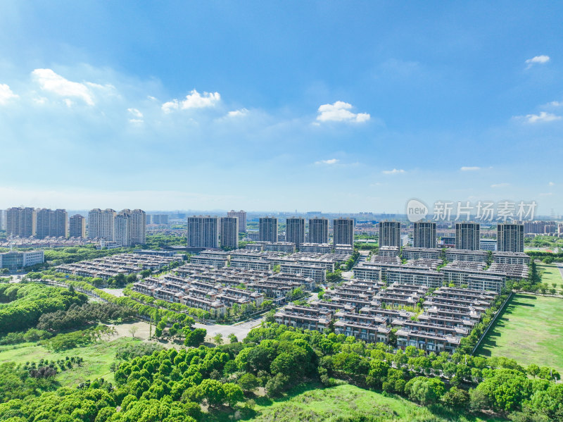 航拍江苏苏州昆山城市建筑风光大景