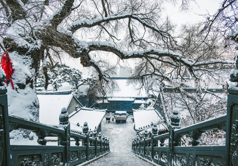 寺庙雪景