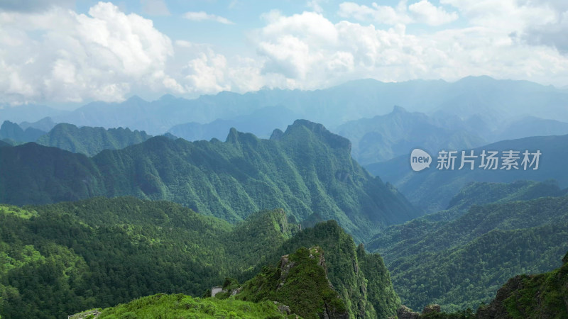 航拍湖北神农架景区高山峡谷