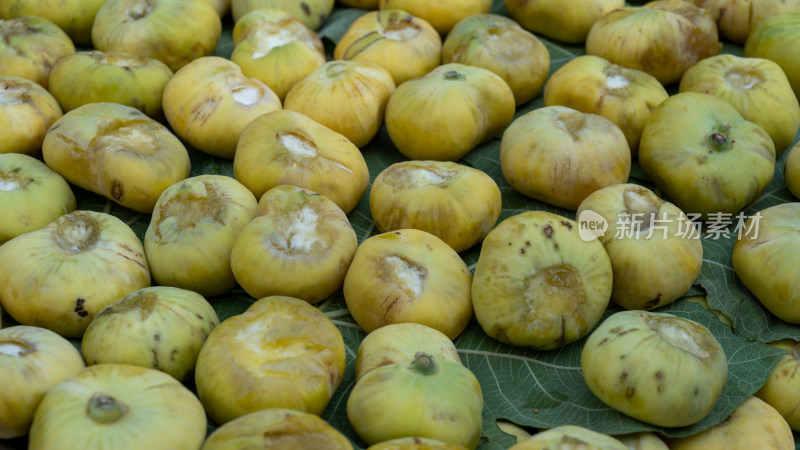 中国新疆国际大巴扎美食街的美食特写