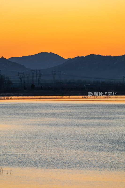 山东济宁邹城孟子湖黄昏日落景观