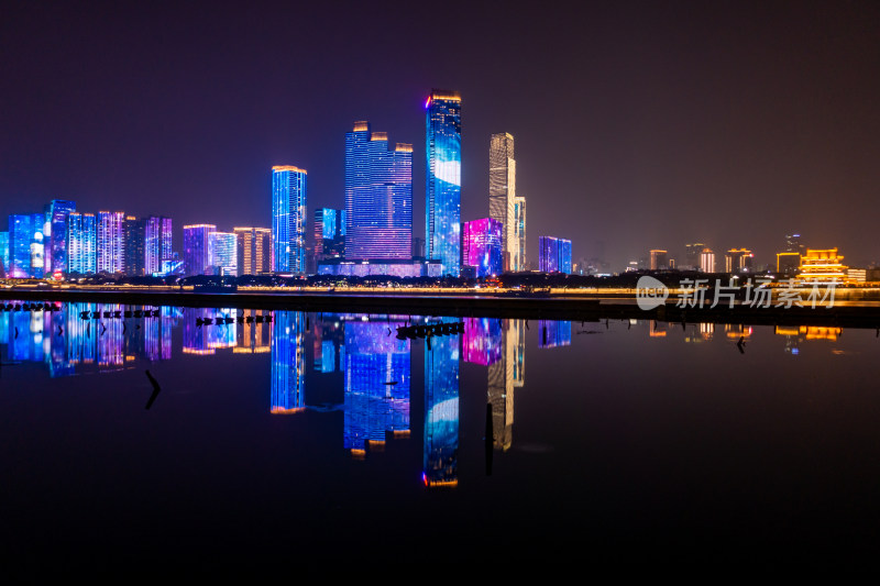 长沙市湘江夜景地标建筑灯光秀