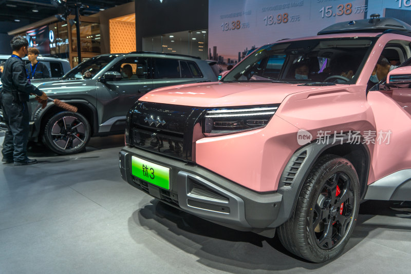 方程豹钛3新能源车型