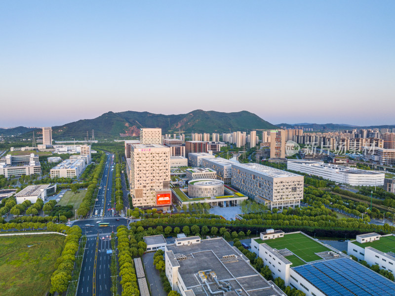 航拍夏季苏州高新区科技城太湖光子科技园