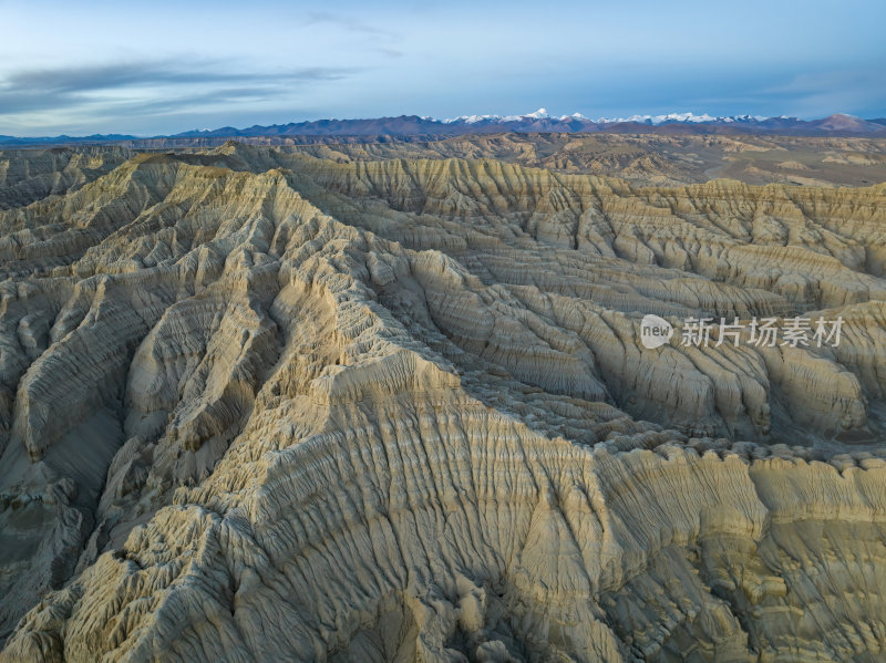 西藏阿里地区古格王朝文化遗迹日落高空航拍