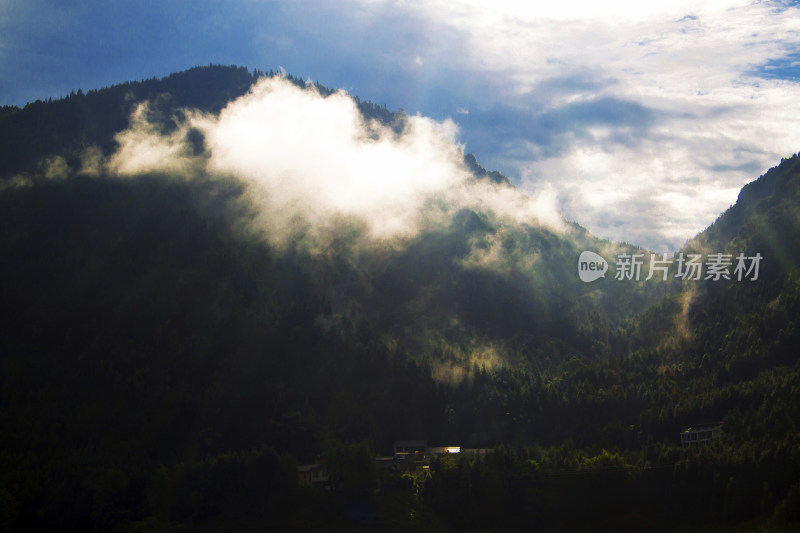 自然风景湖泊桌山瓦屋山