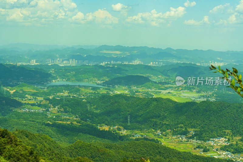 自然风光自然山旅游风景户外延时风光山脉