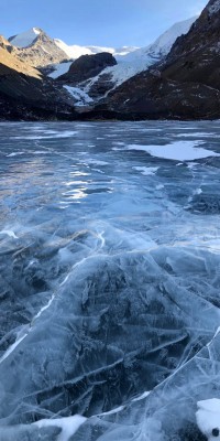 西藏的蓝冰与雪山