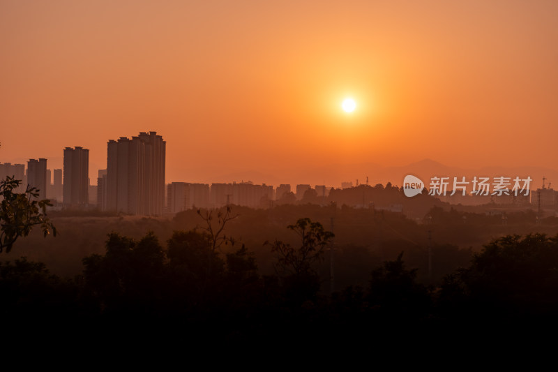 日落 晚霞 城市剪影