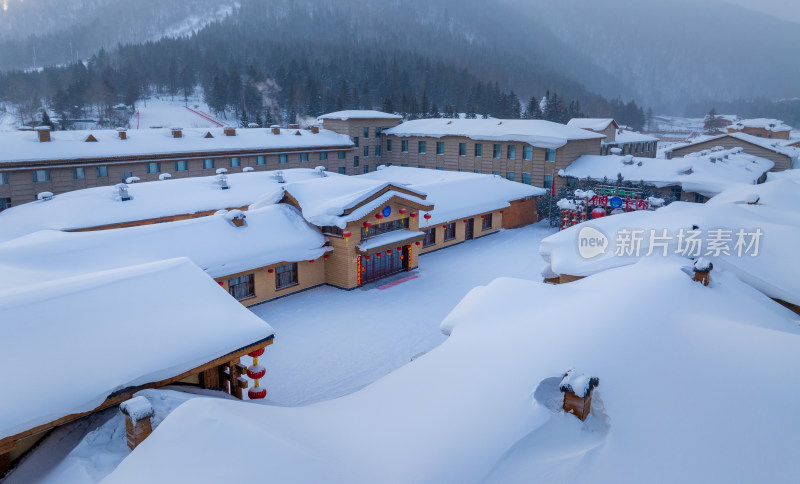 中国雪乡，雪夜里的童话小镇