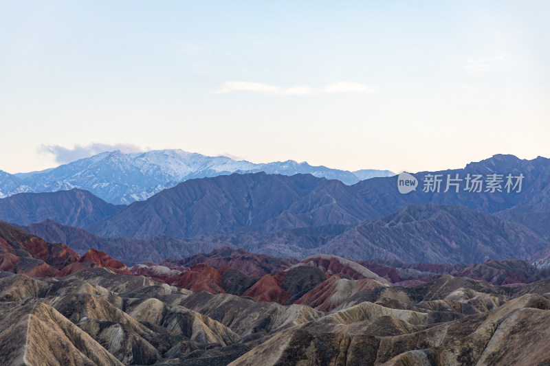 甘肃张掖七彩丹霞景区丹霞地貌彩色丘陵