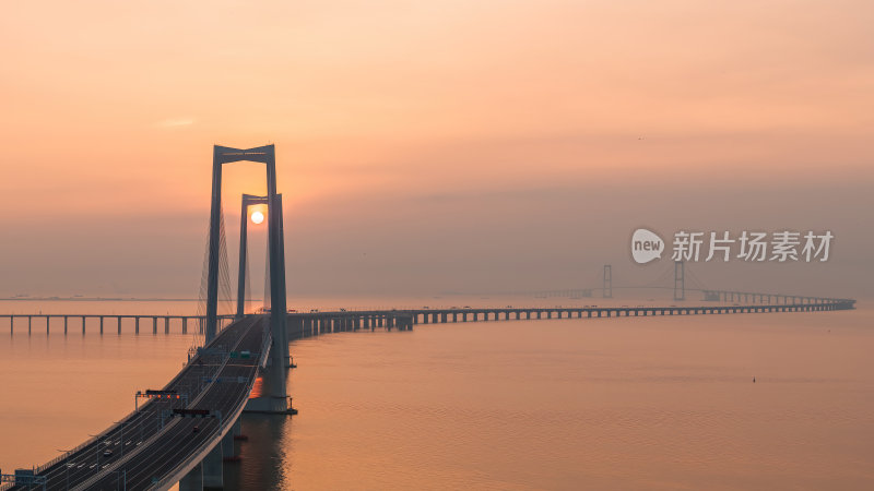 深圳中山翠亨新区深中大桥车流夜景日出航拍