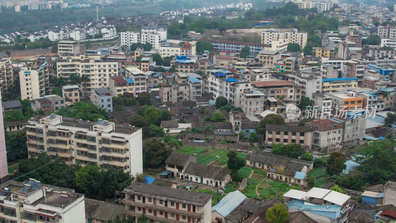 城市破旧老城区房屋建筑航拍