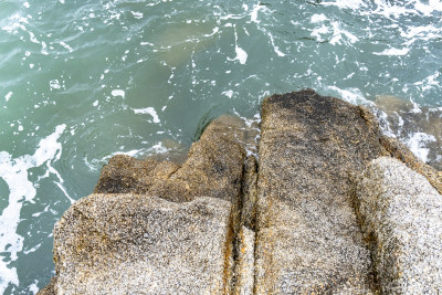 大海礁石海浪