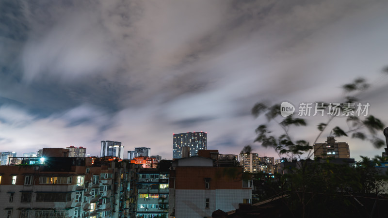 夜晚长时间曝光城市风光