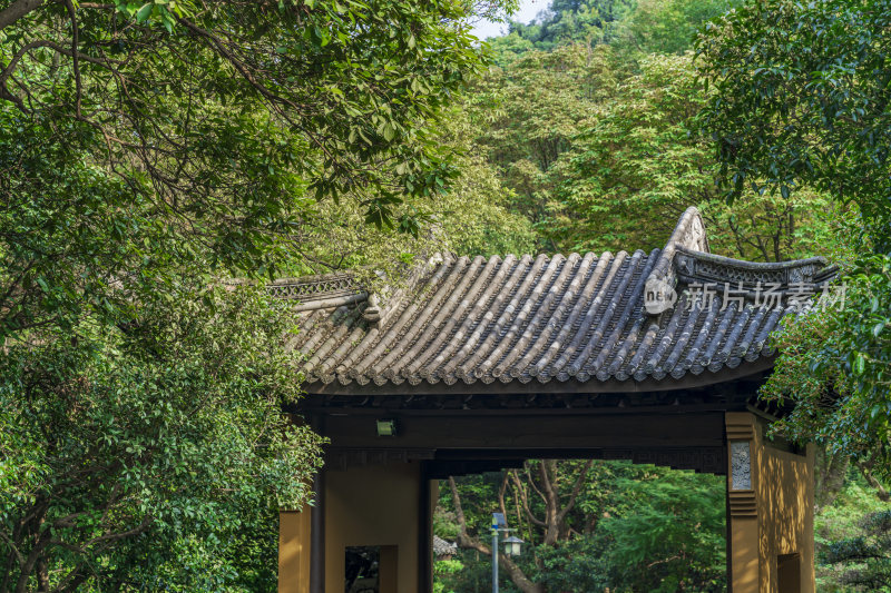 杭州飞来峰永福寺古建筑风光