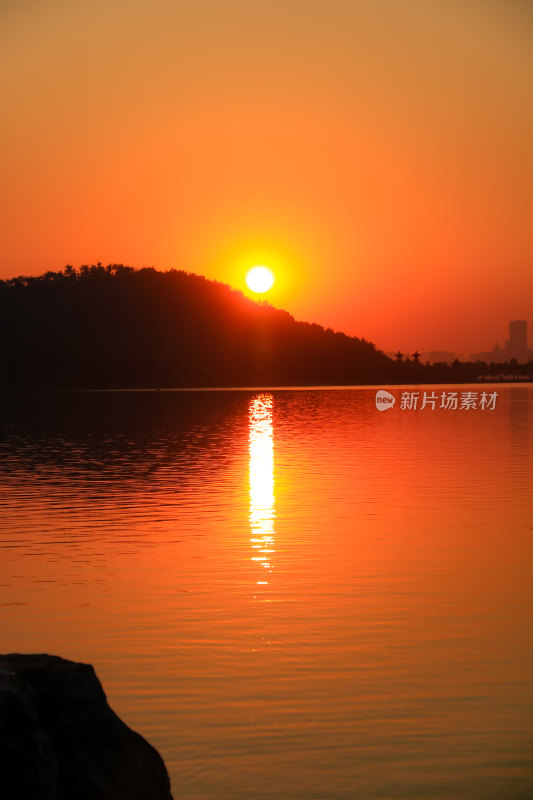 武汉东湖落雁岛景区绝美自然风光落日夕阳