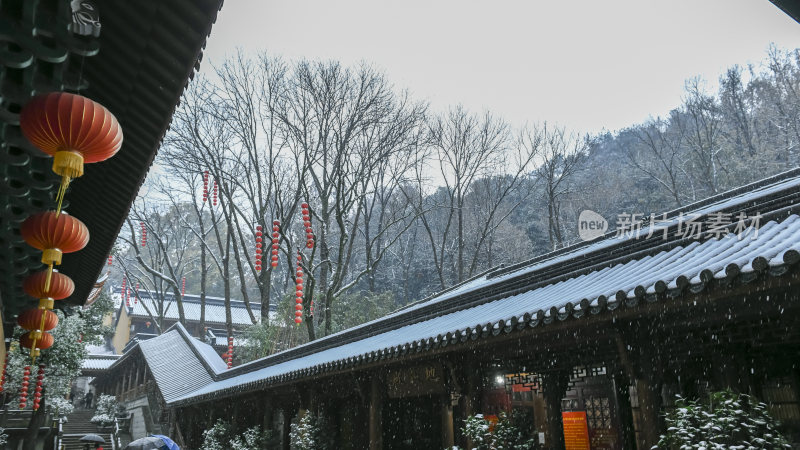 杭州飞来峰上天竺法喜禅寺冬季下雪