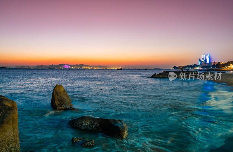 福建厦门海边夜景