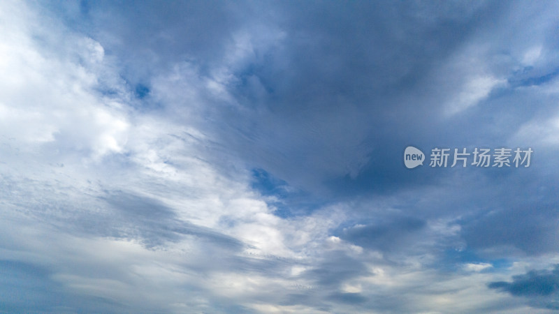 雨后傍晚的天空云层