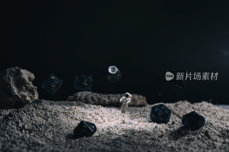 微缩创意摄影-星际航行中的宇航员